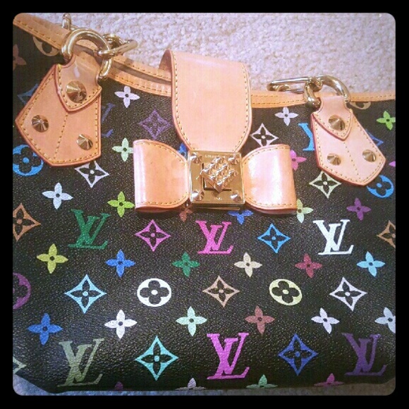 Louis Vuitton Purse