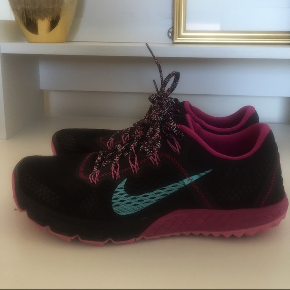 Nike Zoom Kiger size 8.5
