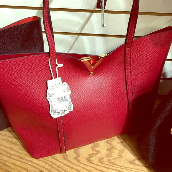 Amazing red handbag very luxurious order yours now - Picture 1 of 1