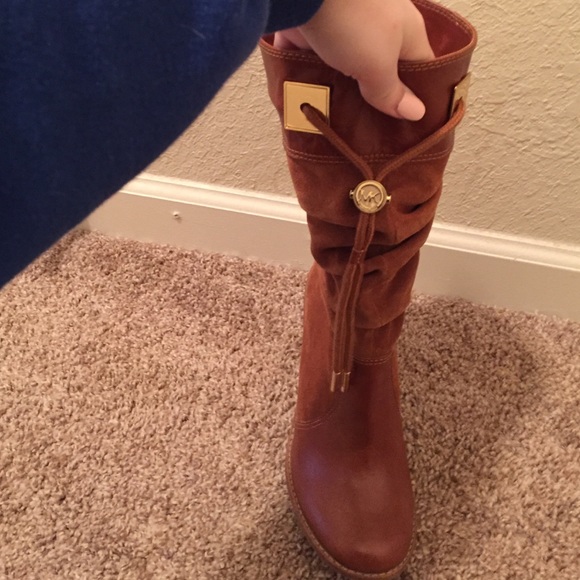 NWOT MICHAEL KORS BOOTS - Picture 2 of 3