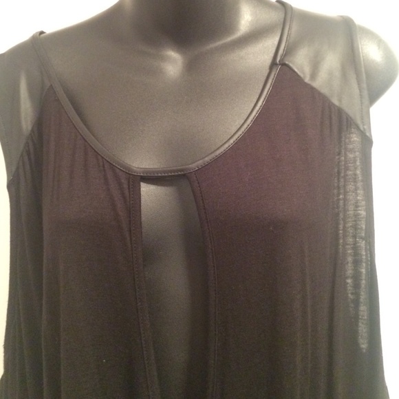 SOLD. Forever 21 split front tank top - Picture 3 of 4