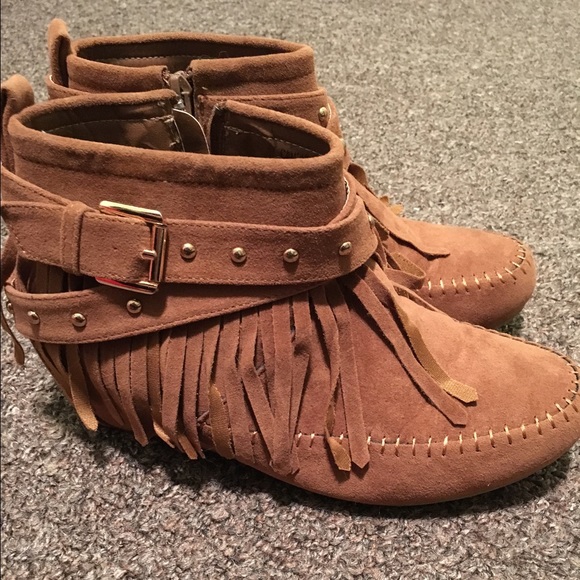 La Posh moccasin booties