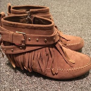 La Posh moccasin booties
