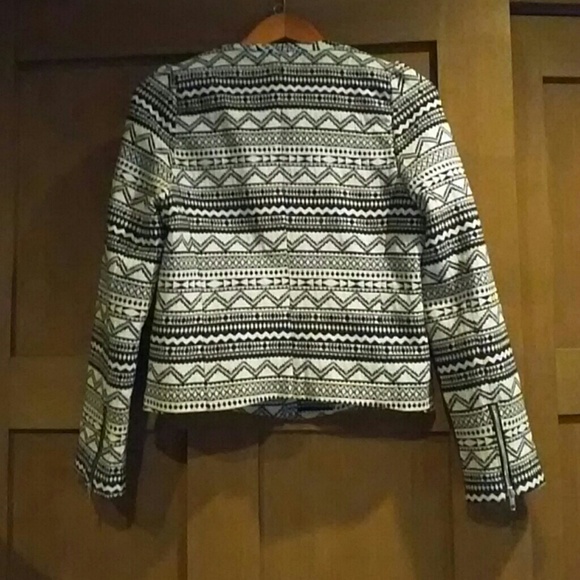 Patterned jacket with silver zippers - Picture 4 of 4