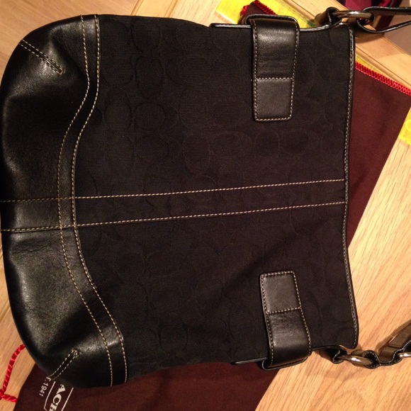 Vintage Coach leather black signature hobo with dust bag - Picture 5 of 8