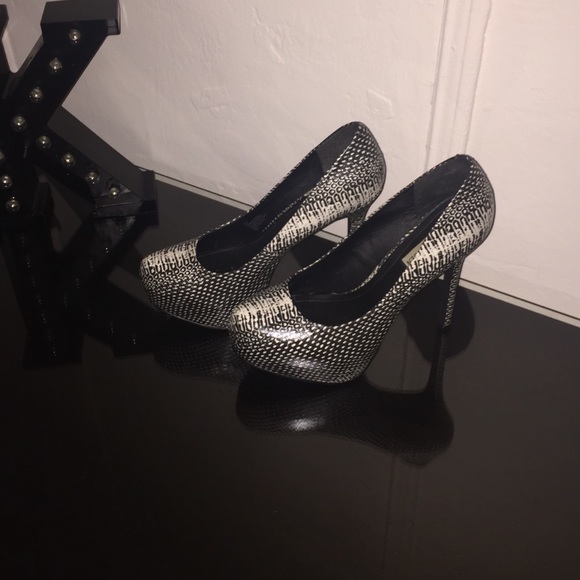 Steve Madden Pumps