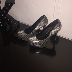 Steve Madden Pumps