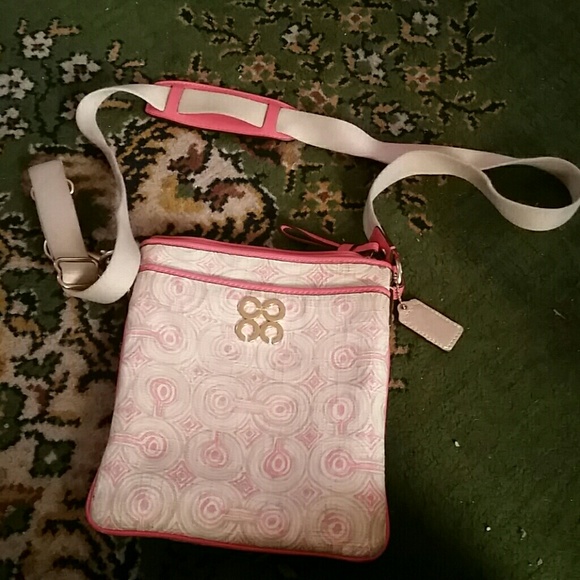 👜💵✅FlashSale!💖Cute Authentic Coach Shoulder Bag - Picture 1 of 3