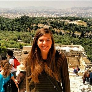 Meet your Posher, Hannah