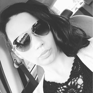 Meet your Posher, Jenn