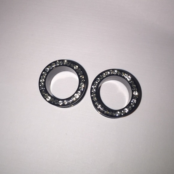 SALE 🎀 5/8 TUNNELS 🎀