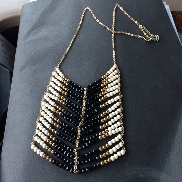 Bib necklace beaded black/gold/cream