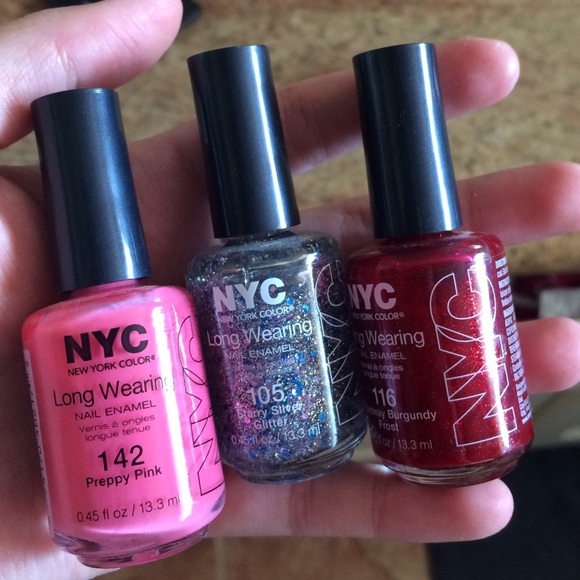 Nail polish & warm bronzer - Picture 2 of 4
