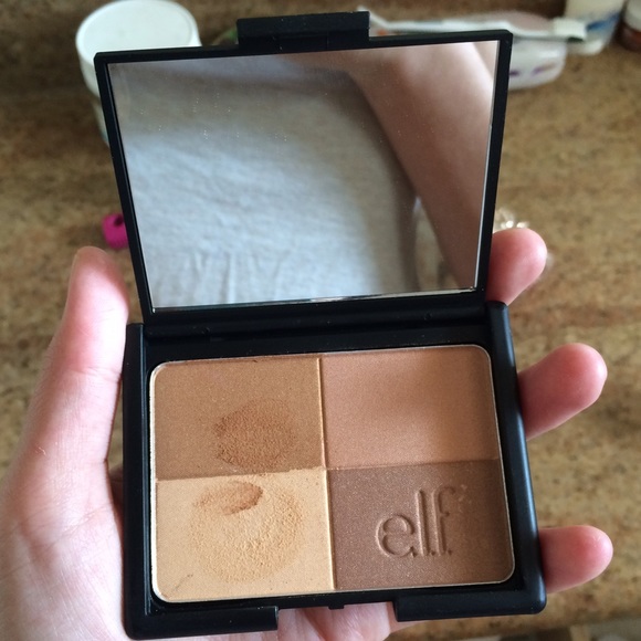 Nail polish & warm bronzer - Picture 4 of 4