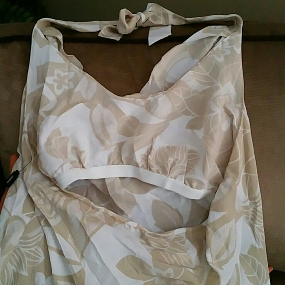 Halter top - Picture 2 of 2