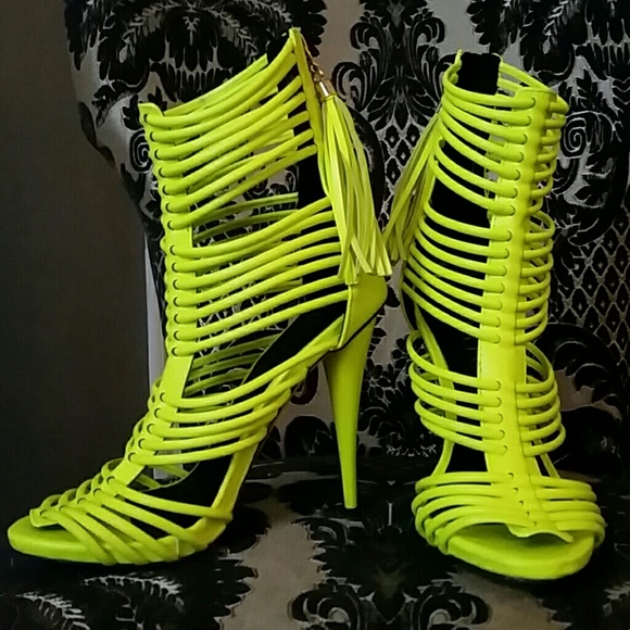 Paper Fox Shoes - 🆑️HOST PICK! NWOB Caged Florescent Yellow Heels