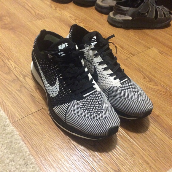 Nike flyknit racer