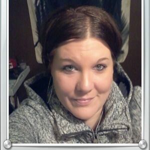 Meet your Posher, Jillian