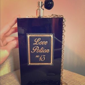 Aldo love potion clutch