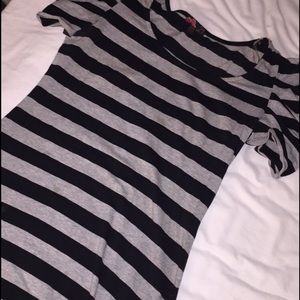 Long top, short sleeve