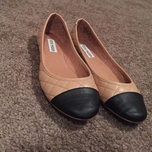 Steve Madden Quilted Flat