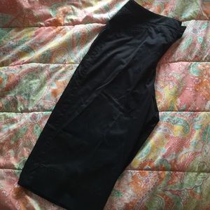 ❤️FINAL DISCOUNT❤️Liz Clairborne sport crop pants