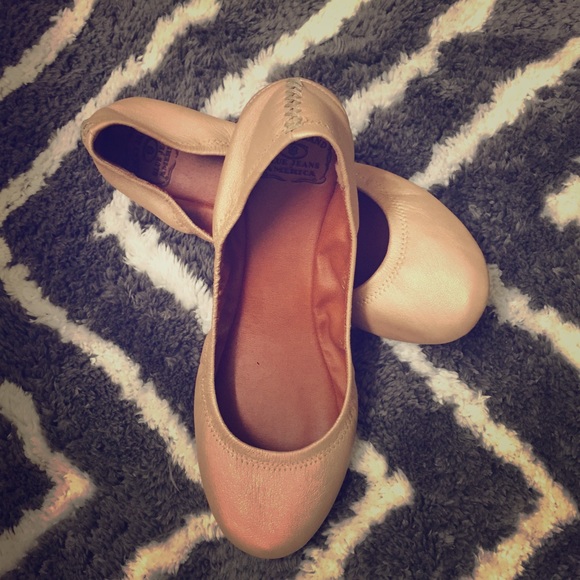 Nude Lucky Brand ballerina flats