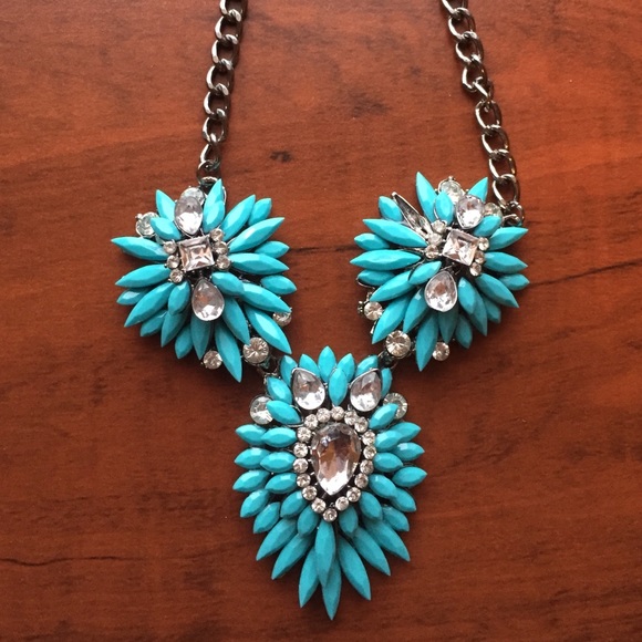 Blue crystal statement necklace
