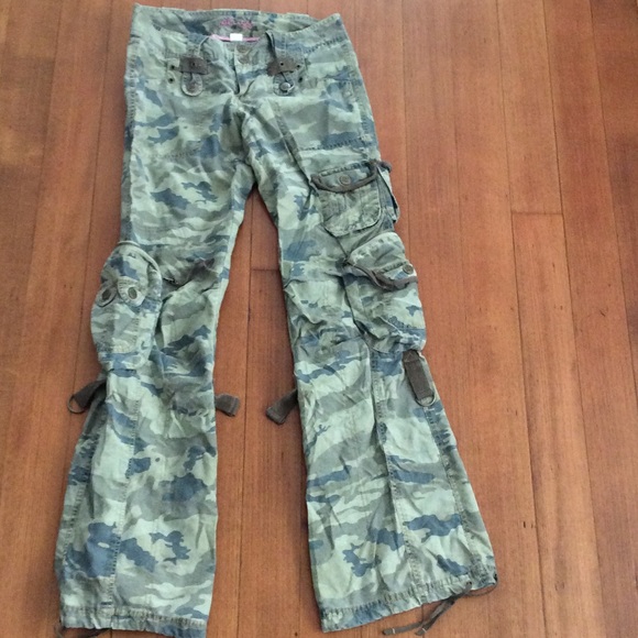 Camo pants