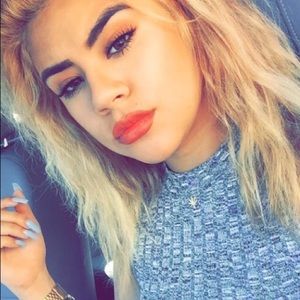 Meet your Posher, Yulema