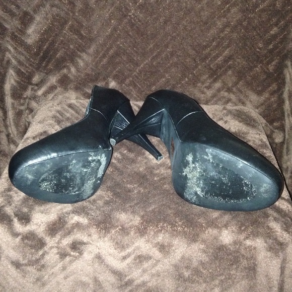 Spring black pumps - Picture 2 of 4