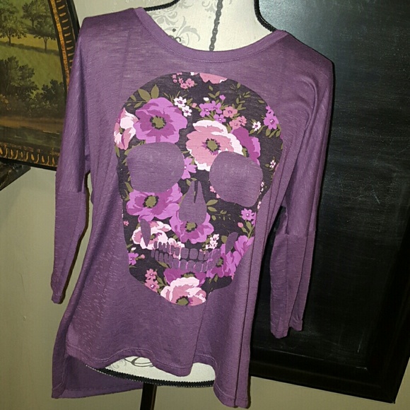 Weavers Tops - Purple skull floral top