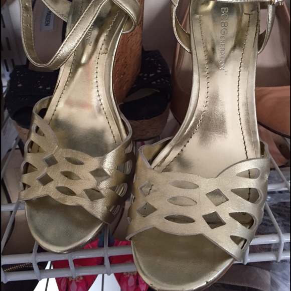 Gold wedges