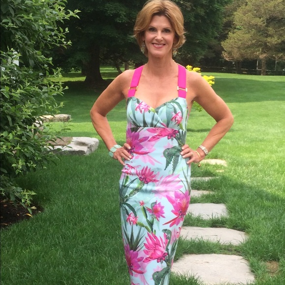 Meet your Posher, Lynne - Picture 2 of 4