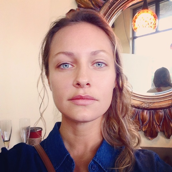 Meet your Posher, Leanne - Picture 3 of 4