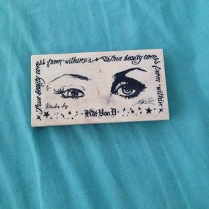 Kat von D art of Elysium -Kimberly eyeshadow quad