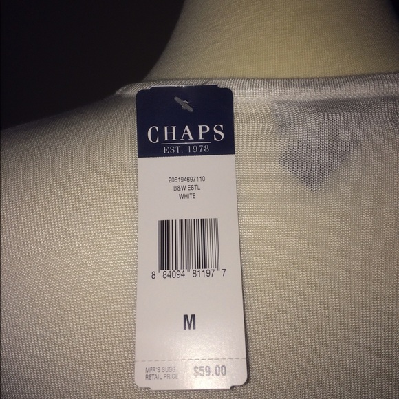 SOLD****White Shrug Sweater. - Picture 4 of 4