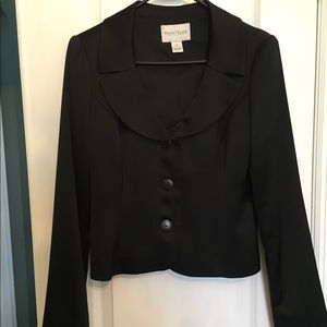 Stunning and flattering jacket