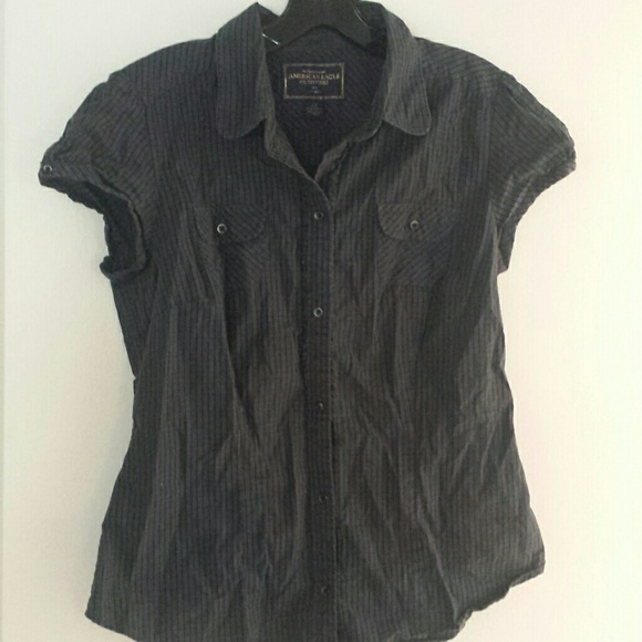 Button up collard shirt - Picture 2 of 4