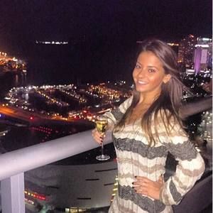 Meet your Posher, Anne