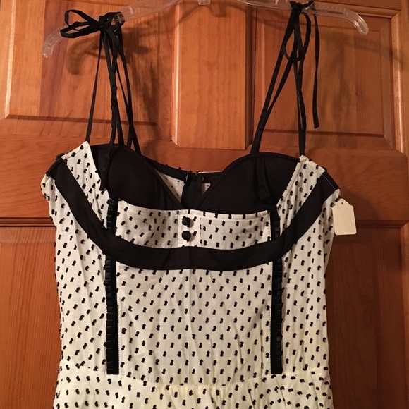 Blacklist Black & White Dot Dress - Sz L - Picture 2 of 4