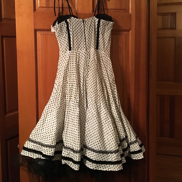 Blacklist Black & White Dot Dress - Sz L - Picture 3 of 4