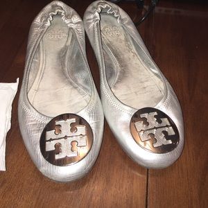 Silver Tory burch flats