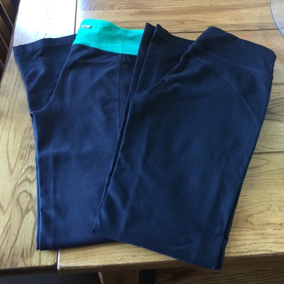 2 pair black yoga pants.