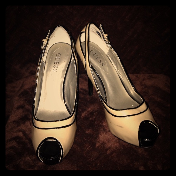 Guess patent nude peep toe pumps