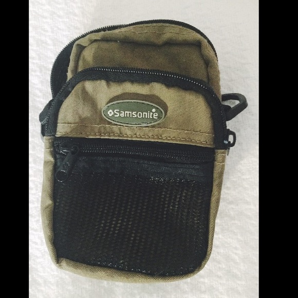 🚫SOLD🚫 Small camera case - Picture 2 of 4