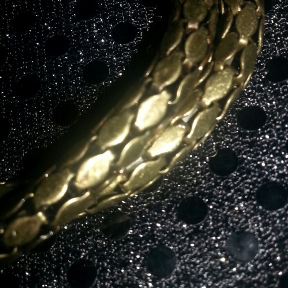 Golden bracelets - Picture 2 of 2