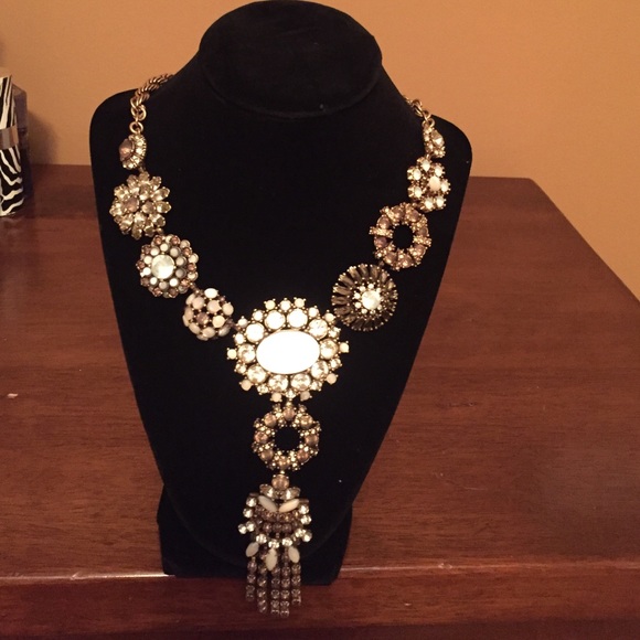 Necklace - Picture 1 of 4