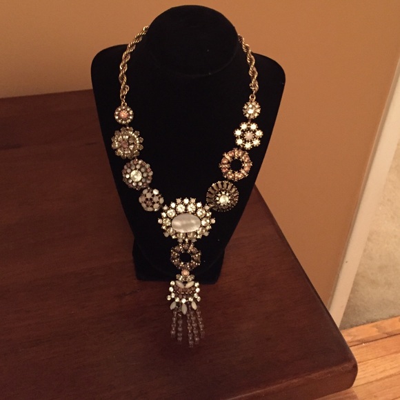 Necklace - Picture 2 of 4