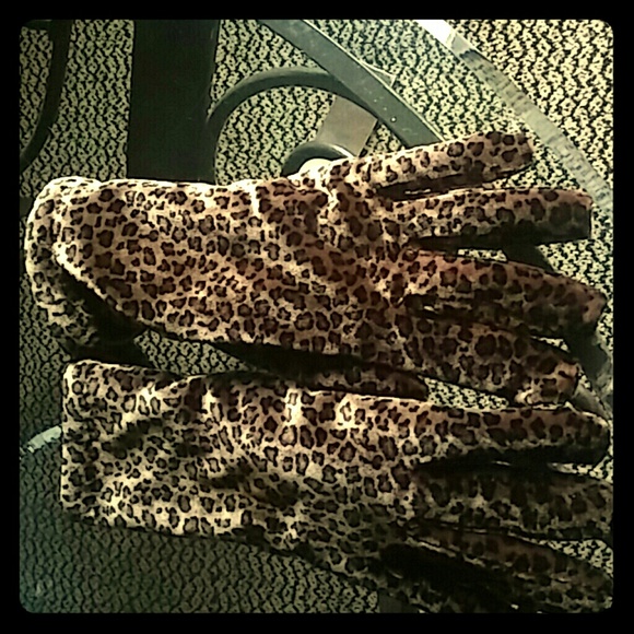 Cajan hand gloves